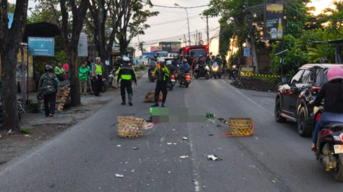 perancis The scene of the hit-and-run accident that killed French national on Jalan Raya Canggu, North Kuta, Badung, Bali, Friday (17/1). (Badung Police).