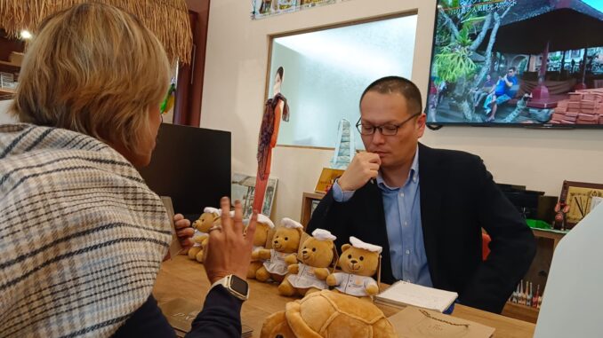 WhatsApp ImagePesentation of PMG Hotels and Resorts at the Indonesian Embassy in Tokyo on Wednesday (12/3) - IST 2025-03-14 at 12.05.03 Pesentation of PMG Hotels and Resorts at the Indonesian Embassy in Tokyo on Wednesday (12/3) - IST