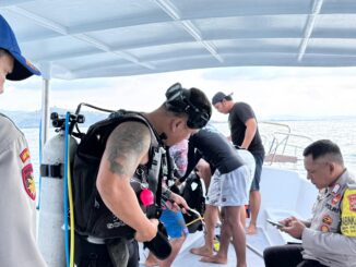 Evacuation of A Spanish tourist Lopez Pino Perran (37) reportedly died in Bali - IST